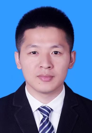 何志雄