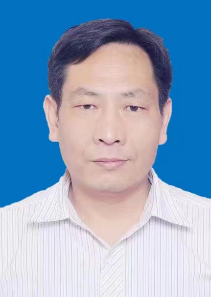 李强