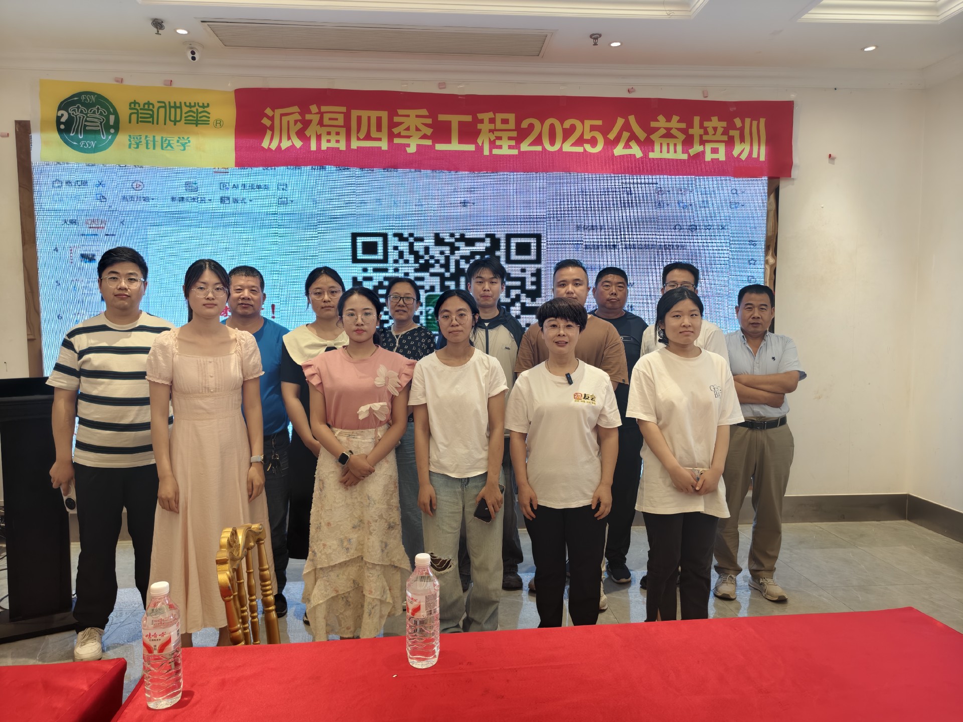 张扬帆大合影1.jpg